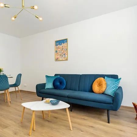 In Centre Of - Katedralna With Balcony By Renters Apartament