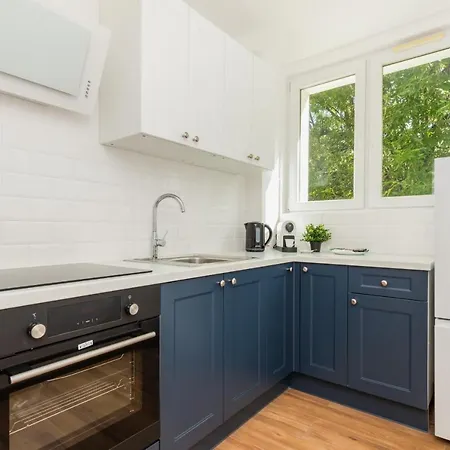 In Centre Of - Katedralna With Balcony By Renters Apartment