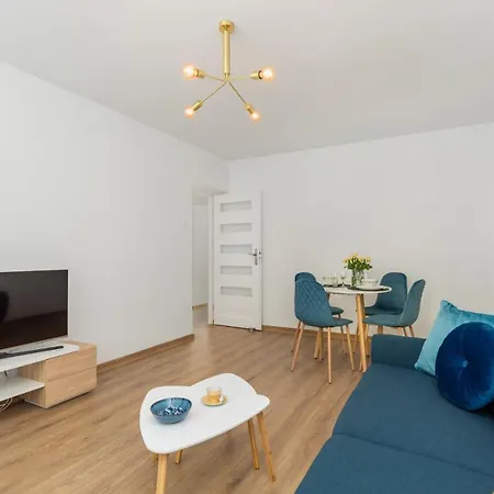 Lägenhet In Centre Of - Katedralna With Balcony By Renters Kołobrzeg