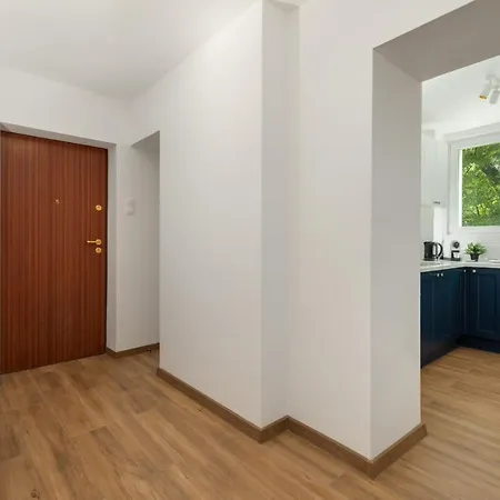 In Centre Of - Katedralna With Balcony By Renters Apartment
